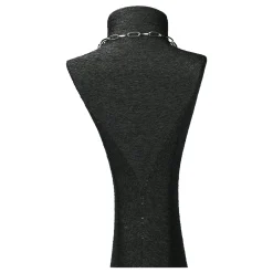 Hot Laura Vita Bijou collier Pyrénées