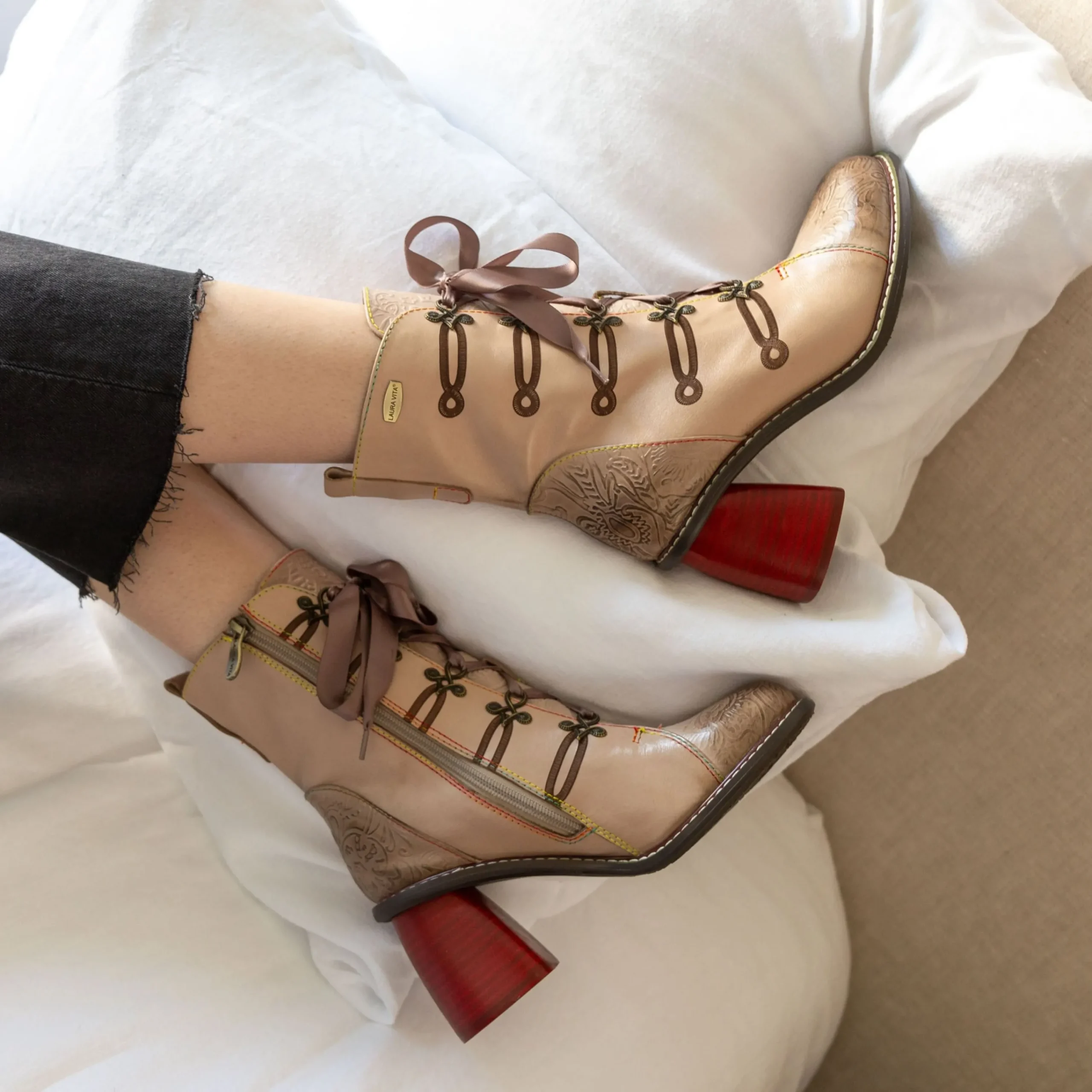 Cheap Laura Vita Bottines - EVCAO 01