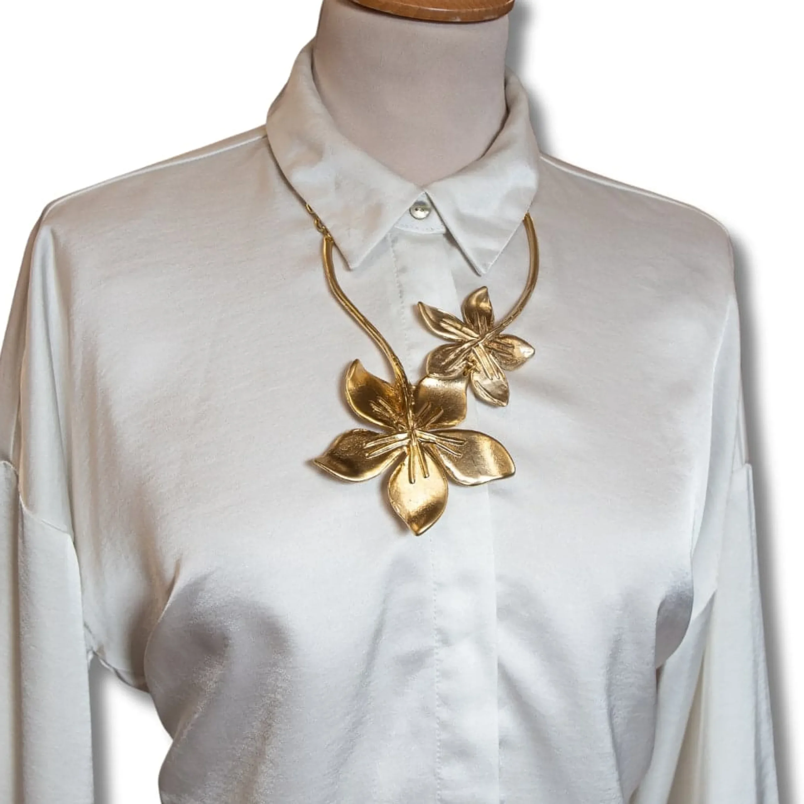 Cheap Laura Vita Collier Sépale Exclusivité
