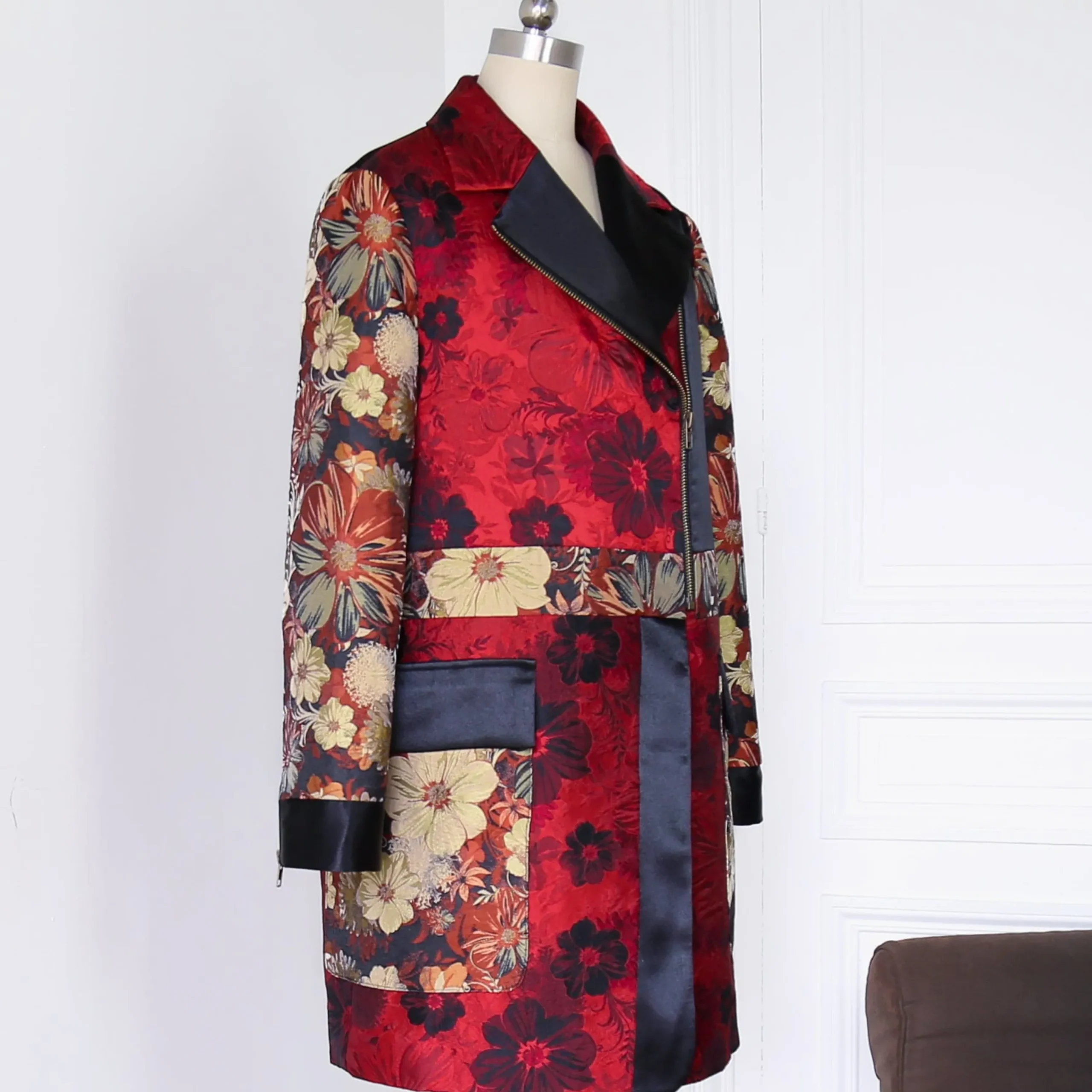 Flash Sale Laura Vita Manteau Zeus Rouge Studio