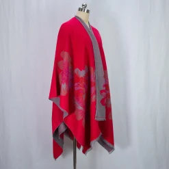 Hot Laura Vita Poncho Bryone