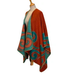 Shop Laura Vita Poncho Spirale