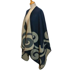Shop Laura Vita Poncho Spirale